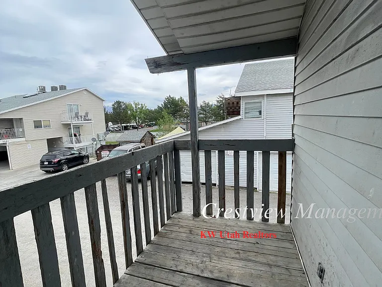Parkway Blvd — Photo 12