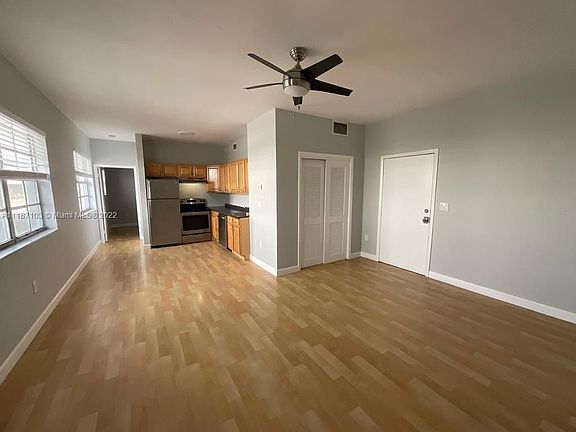 3rd image of 1360 Collins Ave APT 102