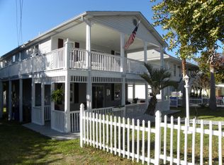 209 Carolina Blvd, Isle Of Palms, SC 29451