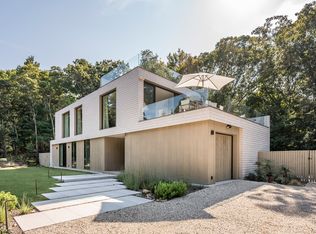 232 Kings Point Rd, East Hampton, NY 11937