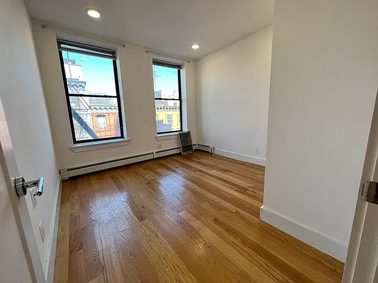 Rented by EastMount Realty LLC | media 6