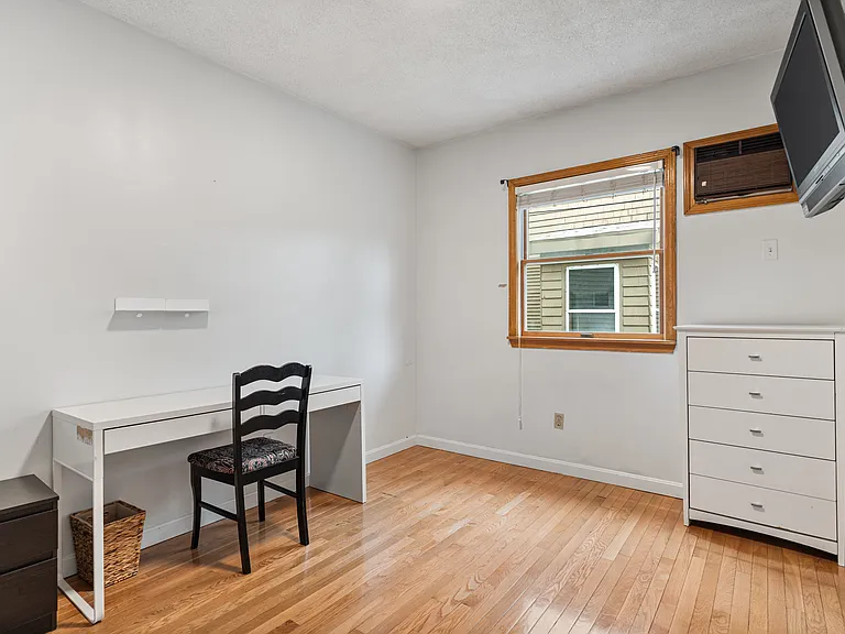 282 Boston Ave #1 — Photo 7