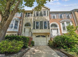 7037 Ashleigh Manor Ct, Alexandria, VA 22315