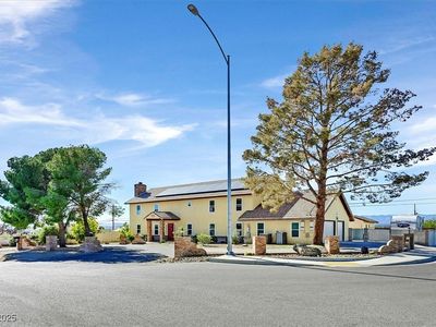 385 Lailani St, Las Vegas, NV, 89110