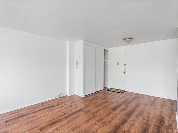 3rd image of 16420 Highland Avenue #7S