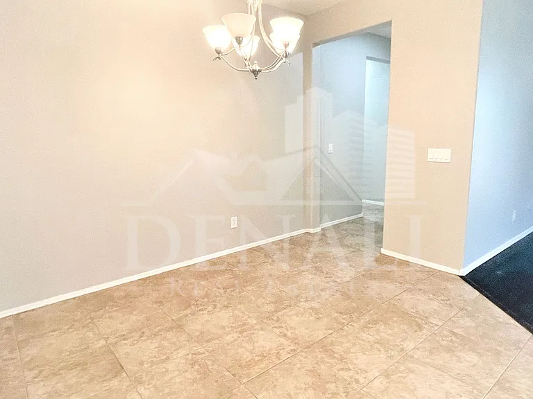 4447 S Antonio Cir — Photo 10