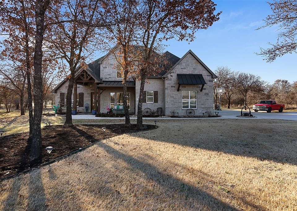1st image of 743 S Sugartree Dr