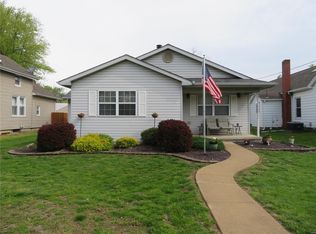 115 E Center St, Brighton, IL 62012