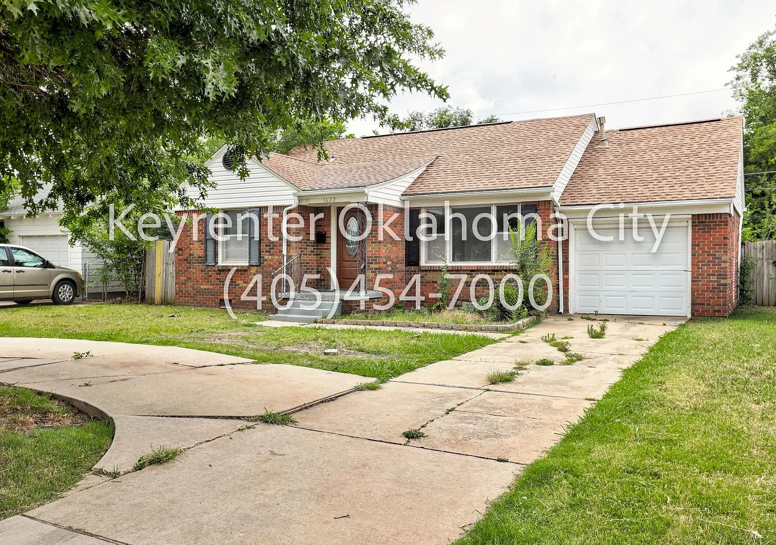 Move-In Special *1/2 Your First Month's Rent* Wonderful 3BD/2BD Home minutes away from Quail Spri... — Photo 2