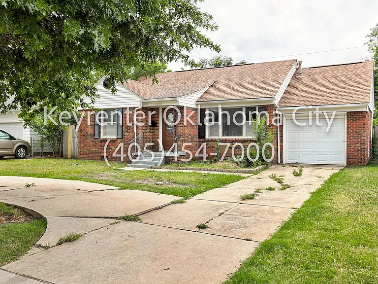 1622 W Britton Rd — Photo 2