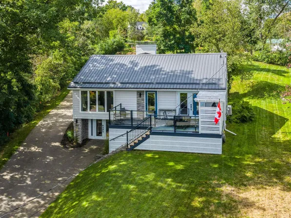 280 Terrace St, New Glasgow, NS B2H 1R5