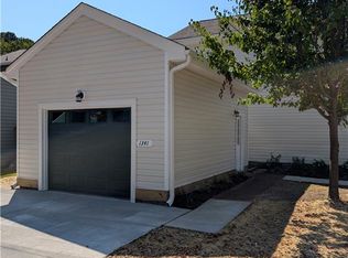 1341 Preserve Dr, Virginia Beach, VA 23451