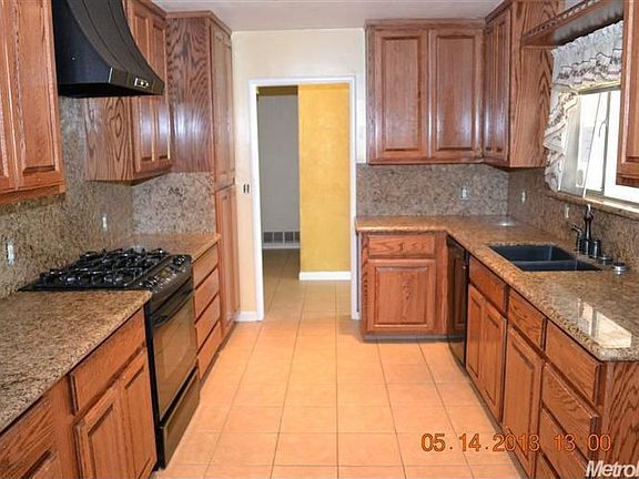 2nd image of 1937 La Villa Rose Ct
