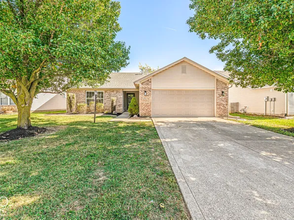 5517 Wood Hollow Dr, Indianapolis, IN 46239