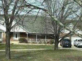 2725 Highway D, Bourbon, MO 65441