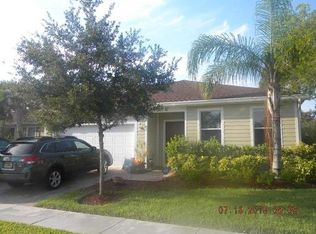 641 NE Moss Rose Pl, Port Saint Lucie, FL 34983