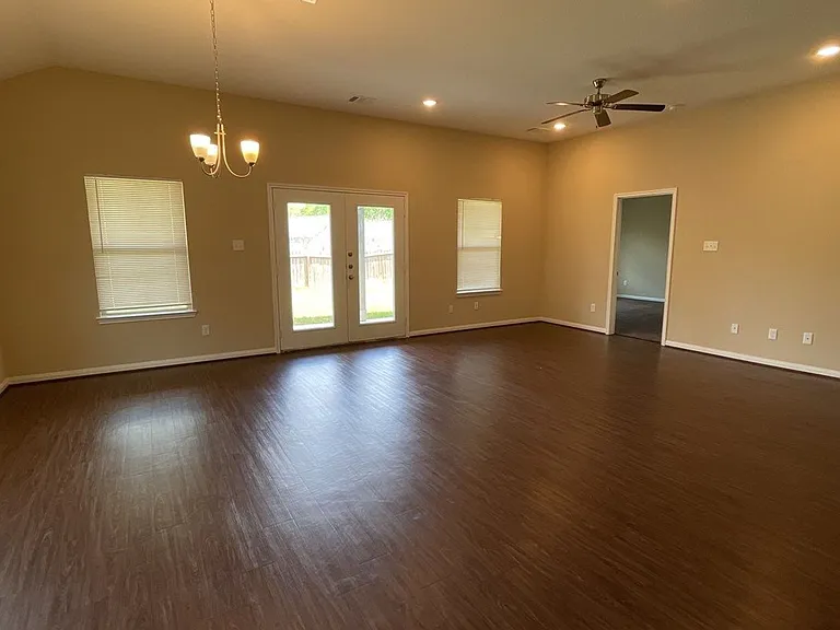 8017 Charlesmont St — Photo 3