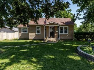 216 Kellogg Ave, Janesville, WI 53546