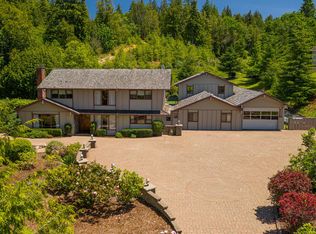 56675 Dillard Dr, Coquille, OR 97423