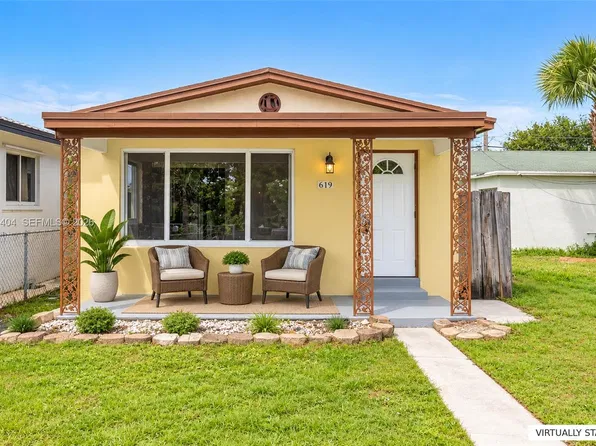 619 N D St, Lake Worth, FL 33460