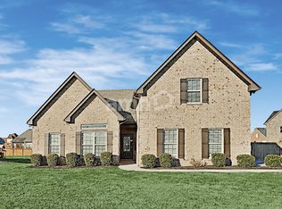 1743 Bear Paw Ln, Murfreesboro, TN 37130