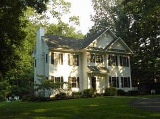 1012 Woodland Ln, Hainesport, NJ 08036