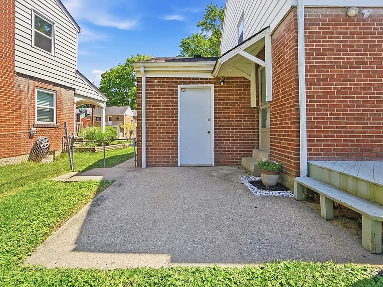 4157 Paxton Woods Ln — Photo 44