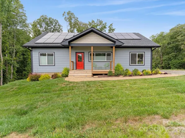 32 Fox Rd, Asheville, NC 28804