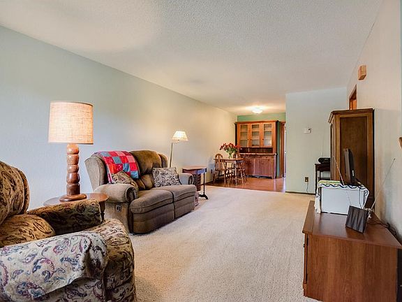 3rd image of 1641 Christie Pl