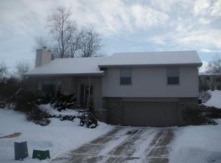 521 Nordic Trl, Mount Horeb, WI 53572