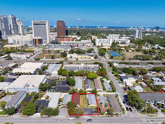 2nd image of 638 SW 4th Avenue