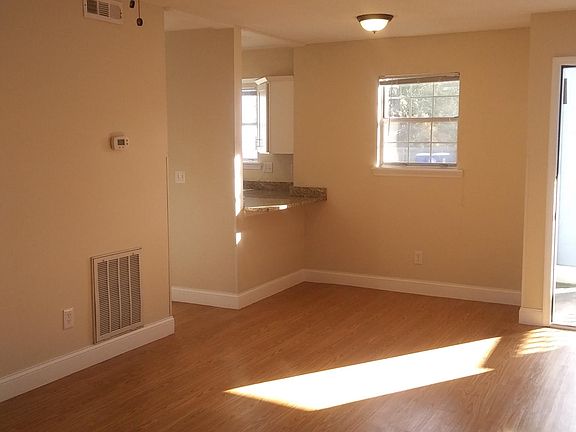 2nd image of 3404 Dayton Blvd #C