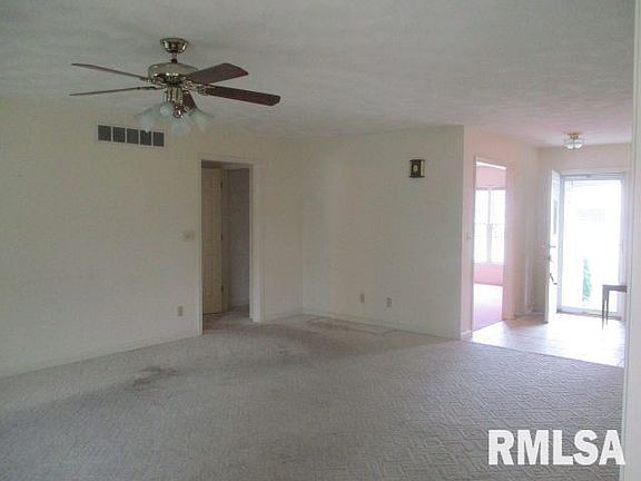 4th image of 148 Cracklewood Ln