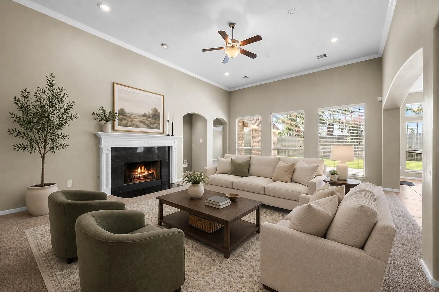 4 bed, 3.0 bath, 3133 sqft, $2,999 — Photo 2