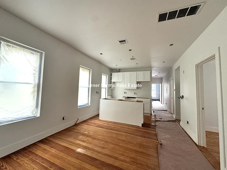 82 Marion St #1 — Photo 11