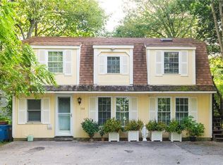 554 E Main Rd, Middletown, RI 02842