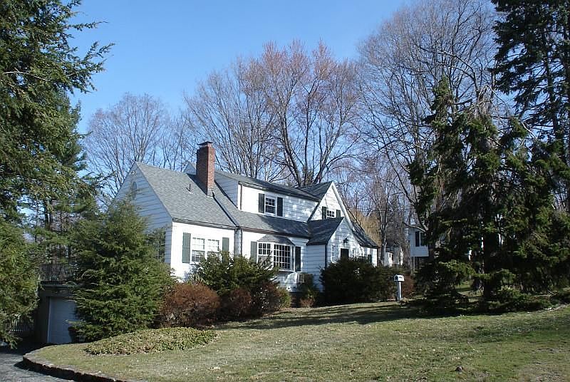 1st image of 15 Justamere Dr
