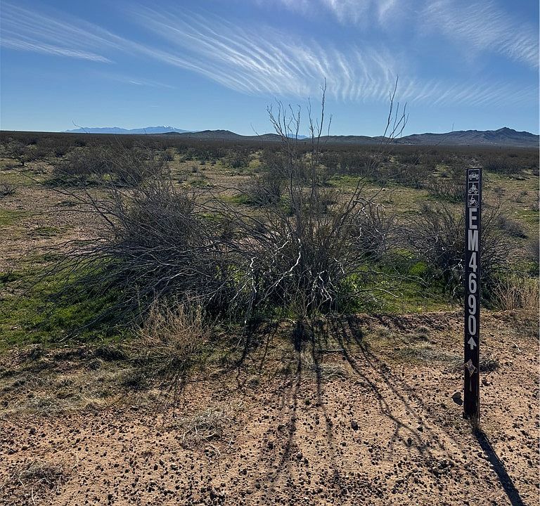 1st image of 111 Buckthorne Canyon Rd