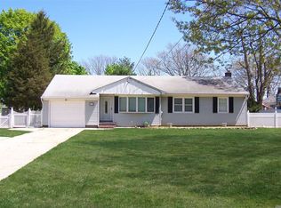215 Central Ave, Bohemia, NY 11716