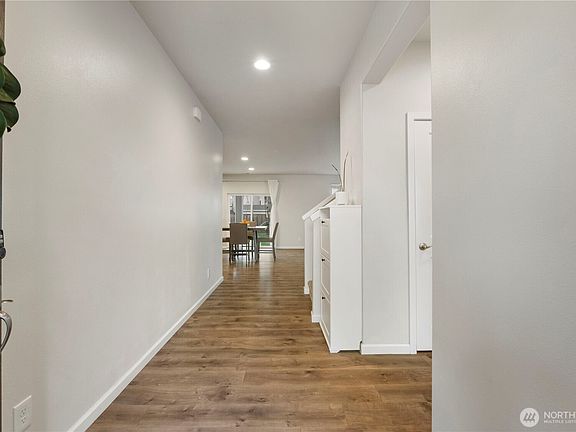 4th image of 13825 66th Ave E