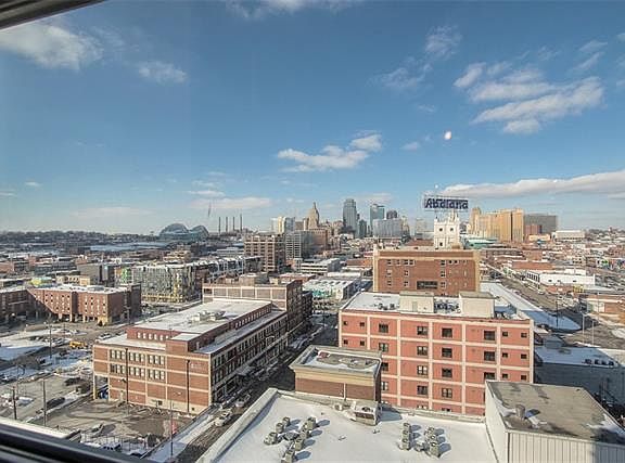 4th image of 2107 Grand Blvd APT 1003