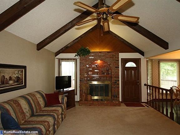 2nd image of 4832 Duxhall Dr