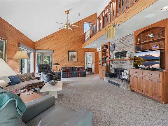 4th image of 261 Lower Pine Lake Ct