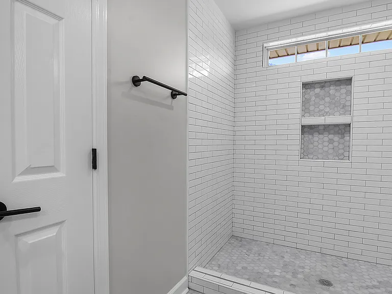 132 Pampas Dr — Photo 29