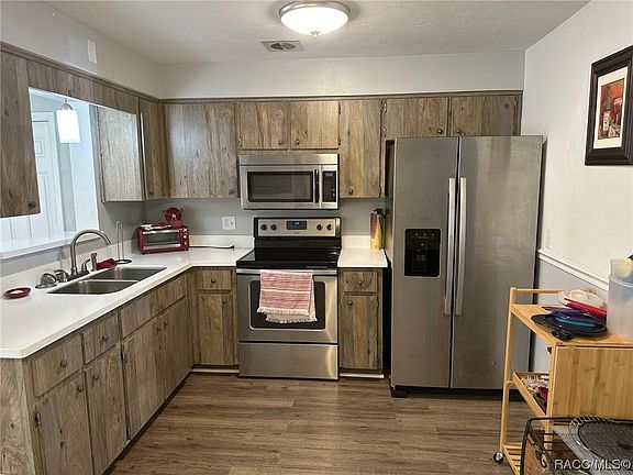 3rd image of 90 Sj Kellner Blvd