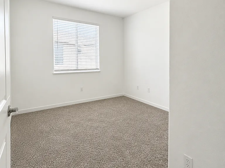 161 Sophia Ct #A — Photo 3