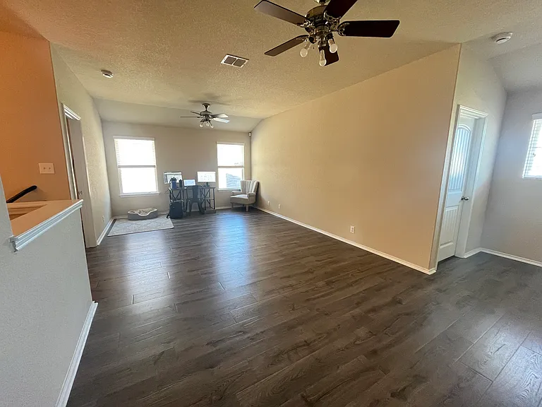 8919 Bowen Br — Photo 14