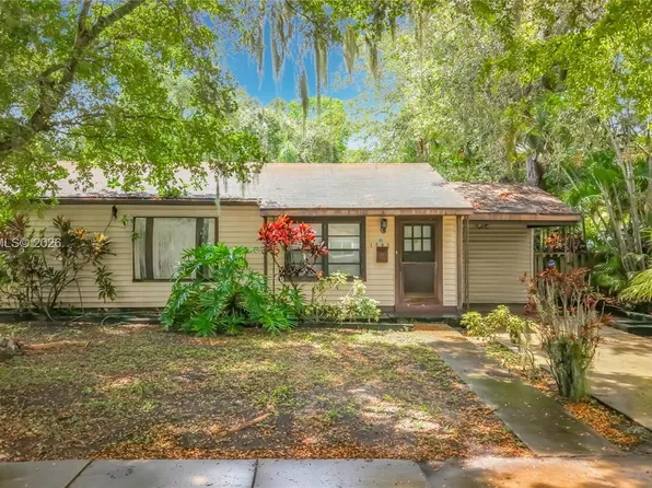 1580 NE 132nd Rd, North Miami, FL 33161