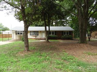 1822 Sulphur Springs Rd, Shelby, NC 28152