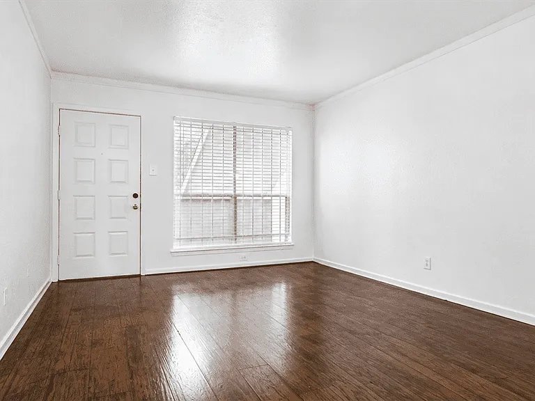 7313 Gulf Fwy #907 — Photo 8